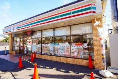 【周辺】 | MLH湘南台全3棟　駅徒歩13分　建築条件付き売地　№③ | セブンイレブン