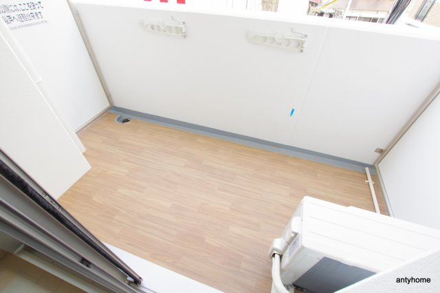 アドバンス新大阪ラシュレ　仲介手数料無料のバルコニー