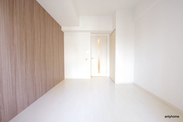 アドバンス新大阪ラシュレ　仲介手数料無料の洋室