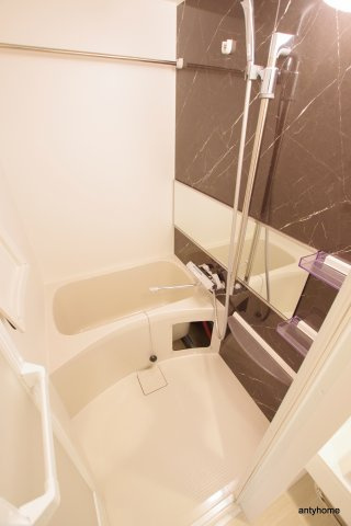 アドバンス新大阪ラシュレ　仲介手数料無料の浴室