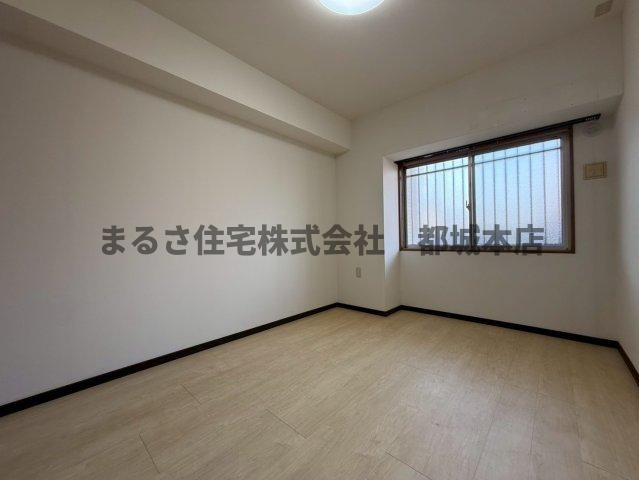 リアン都城の洋室