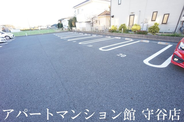 スローライフさしまⅡの駐車場