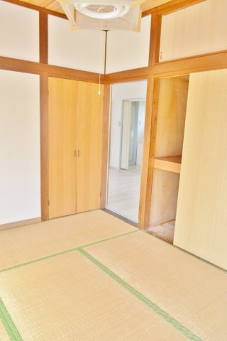 松本戸建の和室