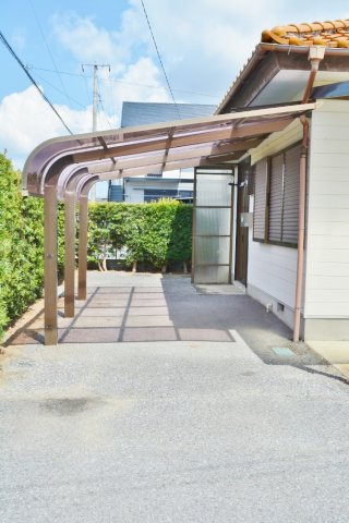 松本戸建の駐車場