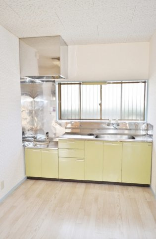 松本戸建のキッチン