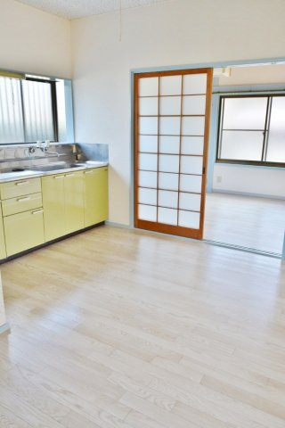 松本戸建の居間・リビング