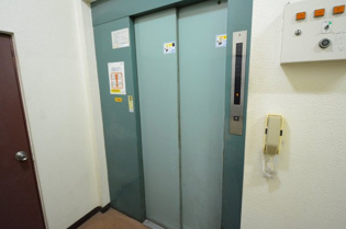 エレベーター