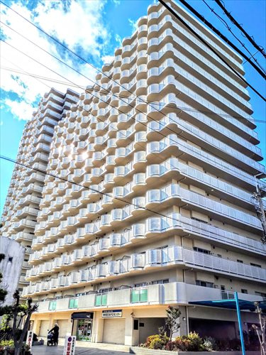 サバービアシティ21A棟の外観