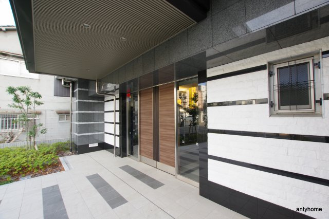 エスプレイス新大阪サウスゲート　仲介手数料無料のエントランス