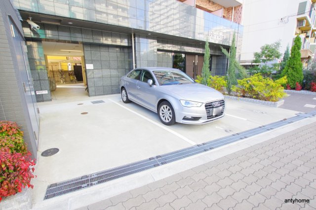 ララプレイス新大阪シエスタ　仲介手数料無料の駐車場