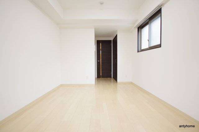 comforespa新大阪　仲介手数料無料の寝室