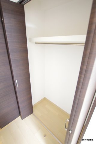 comforespa新大阪　仲介手数料無料の収納