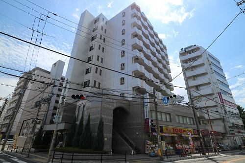 ルミエール八尾駅前１階店舗 八尾の仲介手数料無料の賃貸 ルームラボ