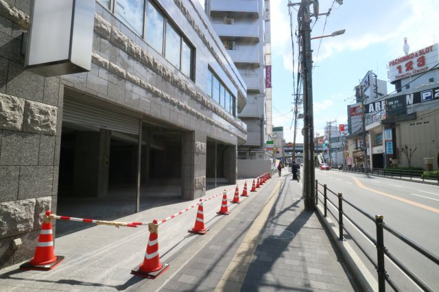 ルミエール八尾駅前１階店舗 八尾の仲介手数料無料の賃貸 ルームラボ