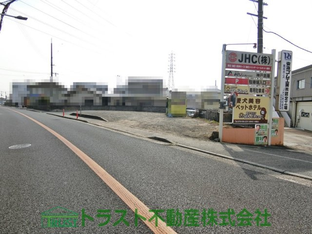 玉津町高津橋　売り土地　県道に面していますの前面道路含む現地写真