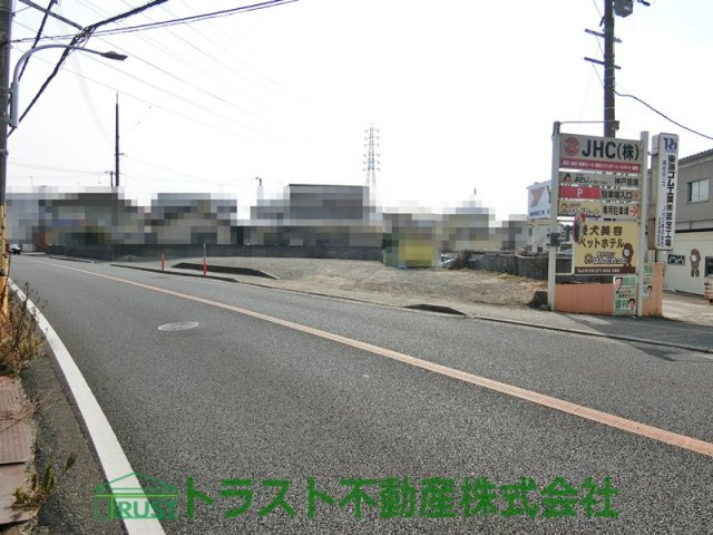 玉津町高津橋　売り土地　県道に面していますの前面道路含む現地写真