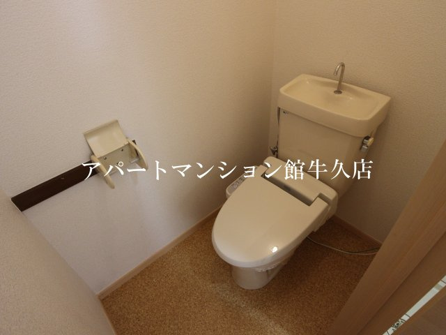 SUNRISE ヨシカワＡのトイレ