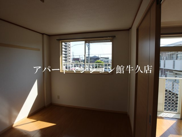 SUNRISE ヨシカワＡの洋室