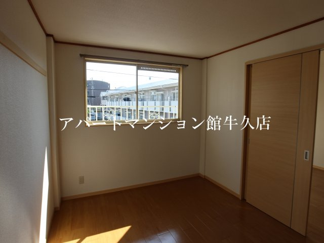 SUNRISE ヨシカワＡの洋室