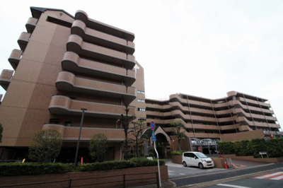 【外観】 | 朝日プラザシティ南大和ウエストウイング | 建物外観を気になさる方へ、見た目の良い物件です