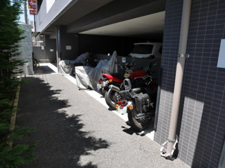 【その他共用部分】 | エステムプラザ博多駅南のバイク置き場