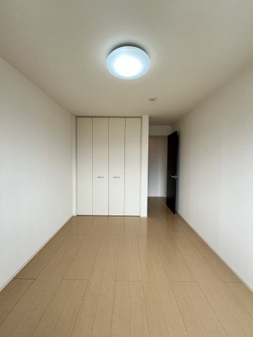 アイリスTの洋室