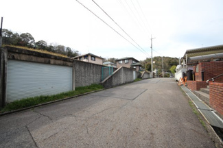【前面道路含む現地写真】