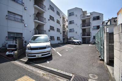 【駐車場】 | ニッコーハイツ鶴見本町 | 平置き駐車場