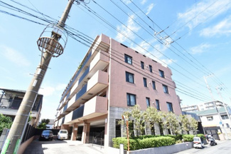 【外観】 | 女性に人気！収納力の高いウォークインクローゼット付♪