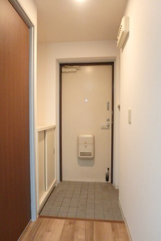 コスモハイツの玄関
