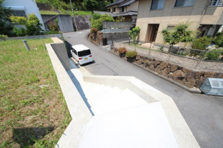 【外観】 | 2019年6月撮影、1号地敷地内階段