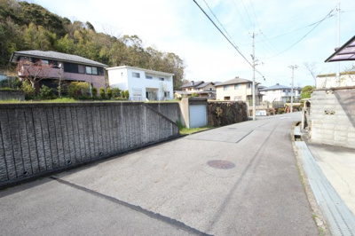 【前面道路含む現地写真】 | 大津市花園町21　土地分譲