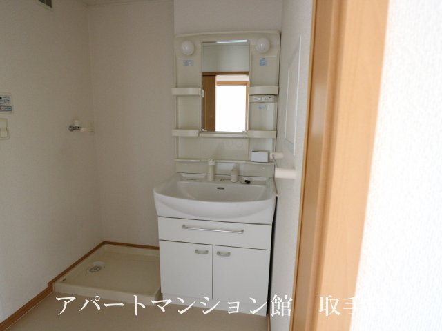 サニーガーデンの独立洗面台
