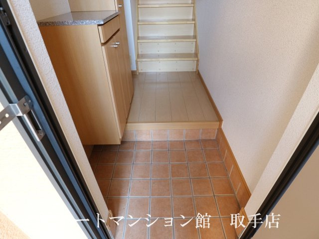 サニーガーデンの玄関