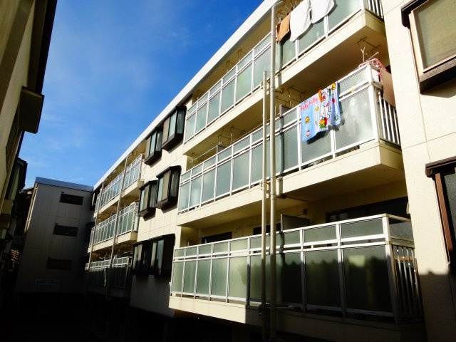 ツカサロイヤルハイツ千代田の外観