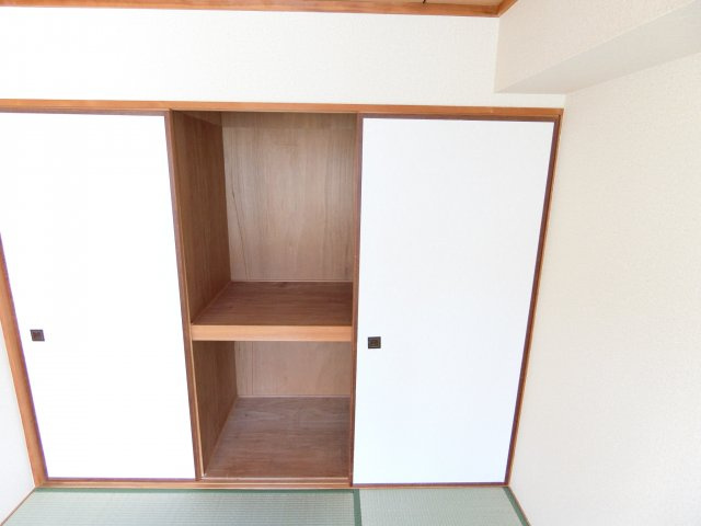 ツカサロイヤルハイツ千代田の収納