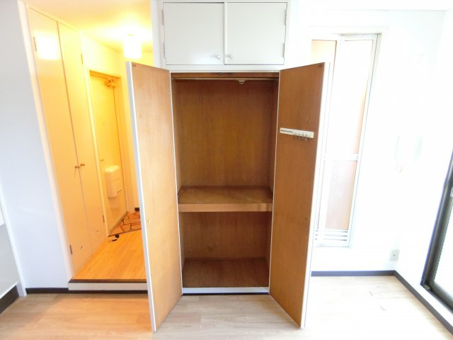 ロイヤルクレイン汐ノ宮の収納