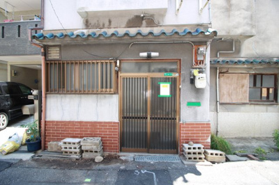 【エントランス】 | 阪南町1丁目テラスハウス | 玄関