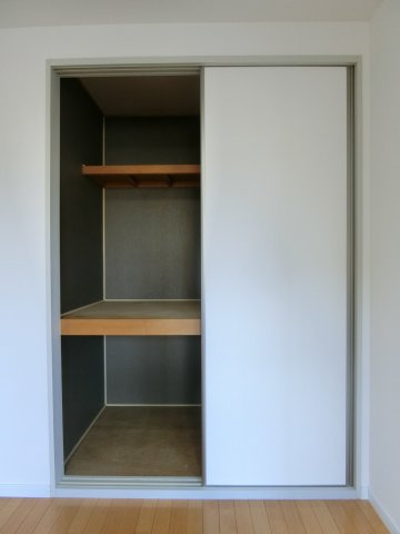ラシェットエムザC棟の収納