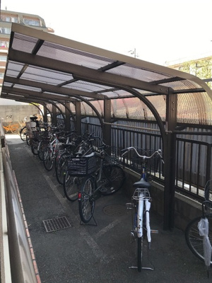 【その他共用部分】 | メゾンドピア | 屋根付きの駐輪場