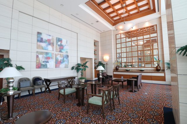 【その他共用部分】 | 【スカイラウンジ】天井高のあるホテルライクな空間。高さ115mからの眺望をお楽しみください♪