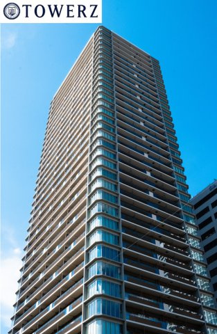 【外観】 | 【外観】空の青と樹々の緑に溶け込み、住まう方の感性に優しく響くタワーレジデンス。