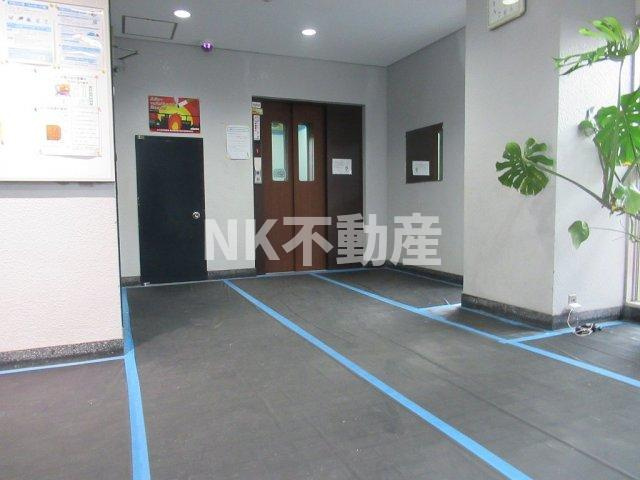 【ロビー】 | コーポラス小阪（河内小阪賃貸） | 建物の内部です