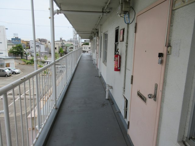 ビレッジハウス東二見のロビー
