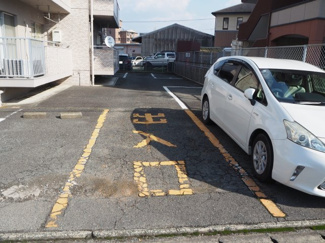 【駐車場】