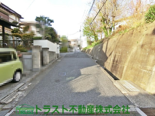太寺１丁目　売土地の前面道路含む現地写真