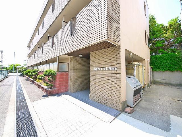 白樺ハイツ大宮Ⅰのエントランス