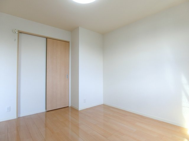 パインデュー　A棟の洋室