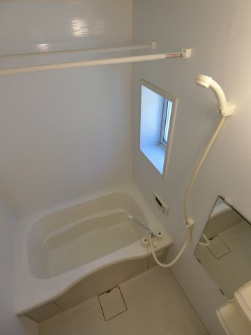 パインデュー　A棟の浴室