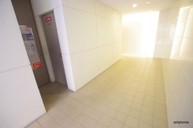 ソレイユ中崎　仲介手数料無料のロビー